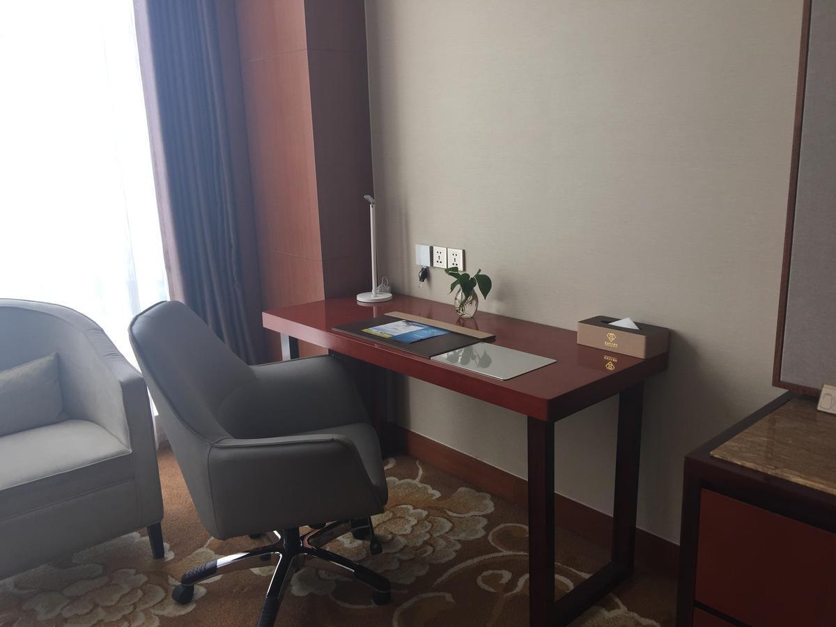 Xining Sapphire Hotel Exterior photo